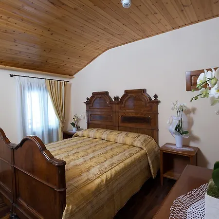 Italia 3* Σατσίλε