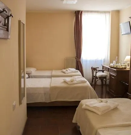 Italia Σατσίλε